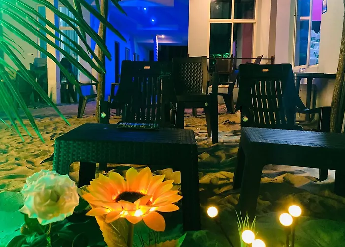 Oceanic Stay And Restaurant Gokarna